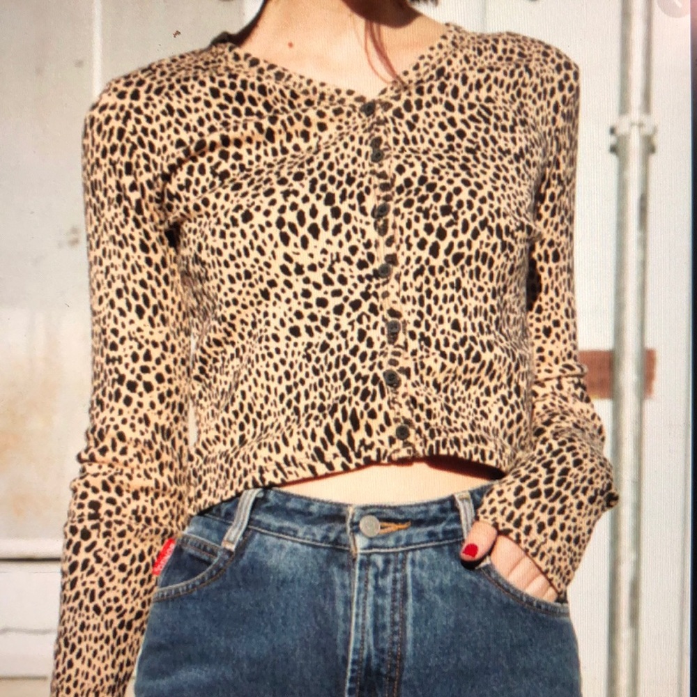 brandy Melville cheetah print long sleeve